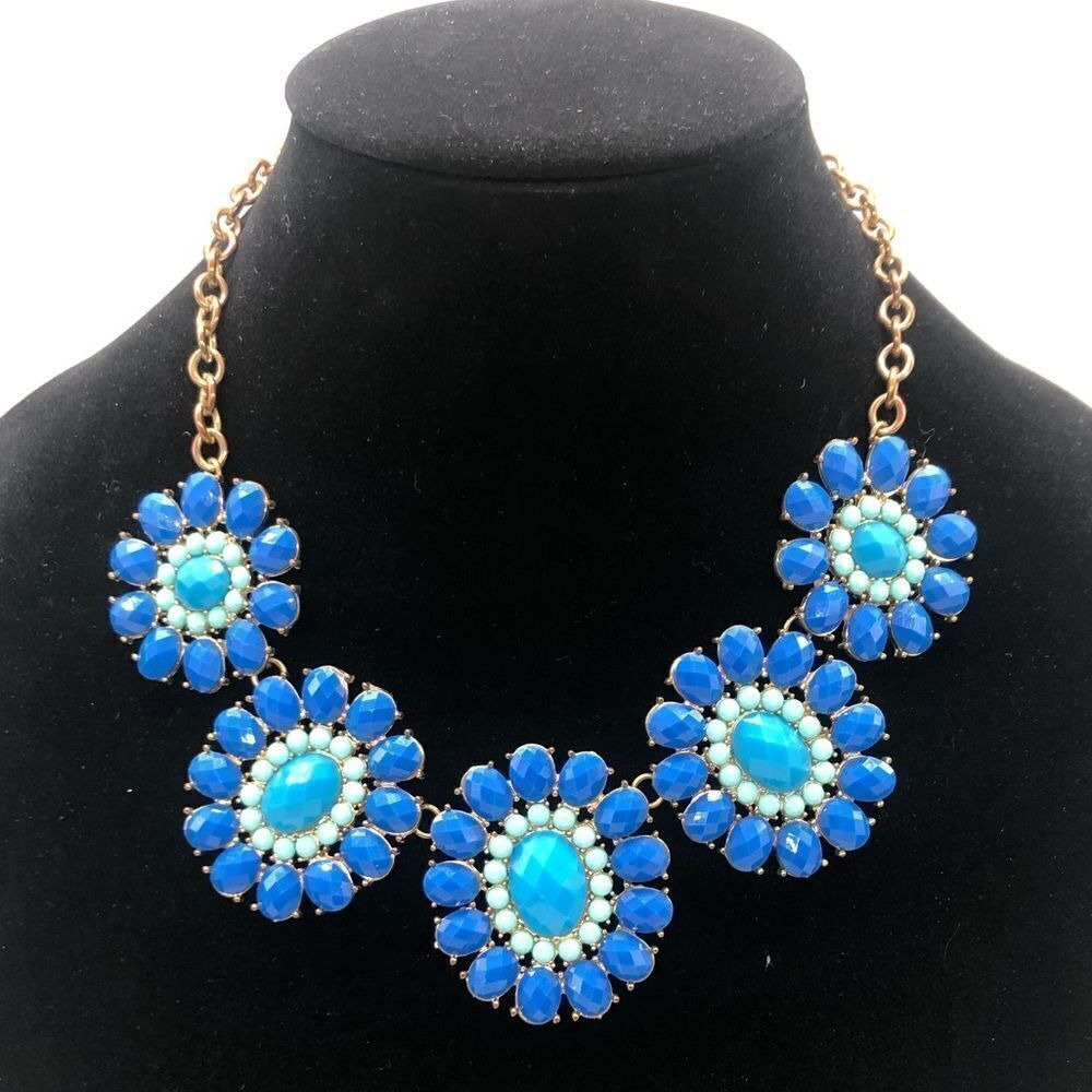 💝Blue Statement Necklace - Picture 2 of 3